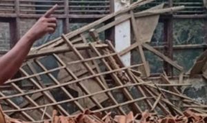 Lagi Terjadi, Atap Gedung SDN Rawagempol 1 Roboh