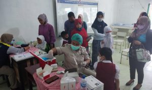 Polsek Medan Timur Lakukan Vaksinasi Tahap II Kepada 112 Anak