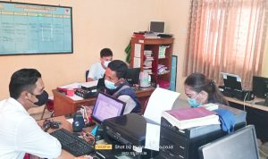 Aparat Desa Waluya Kecamatan Kutawaluya, Karawang, Aniaya 3 Wartawan Resmi Di LP kan