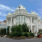 Bareskrim Polri Sita Dua Rumah Mewah Milik Indra Kenz Tersangka Penipuan Berkedok Trading Binomo di Cemara Asri Medan