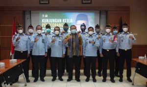 Kantor Imigrasi Kelas I TPI Pemalang Kedatangan Tamu Istimewa.Anggota Komisi III DPR RI, Arsul Sani