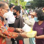 Ratusan Takjil Kanwil Kemenkumham Jateng Ludes Diserbu Warga