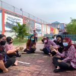 Jajaran Rutan Perempuan Medan Kanwil Kemenkumham Sumut Gotong Royong Bersihkan Lingkungan Rutan