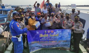 Resimen 51AP Yon VI Pondok Dayung Laksanakan Baksos Kepada Nelayan Dan Keluarga Kurang Mampu