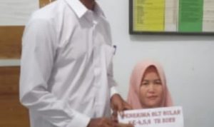 DANA DESA (BLT) TAHAP KEDUA DISALURKAN KEPADA WARGA MANGGUNGJAYA