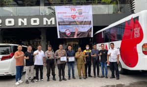 HUT Bhayangkara ke-76 Tahun, Polsek Medan Barat Gelar Donor Darah dan Bagikan Beras