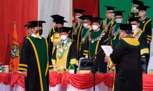Komjen Pol Prof Dr Gatot Eddy Pramono Msi Resmi Dikukuhkan Sebagai Guru Besar Kehormatan Universitas Riau Bidang Ilmu Hukum
