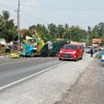 Telah terjadi kecelakaan dijalan raya lintas sumatra.