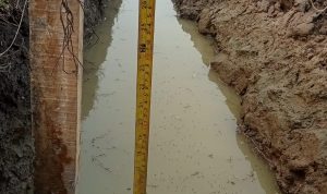 Di Duga Asal Jadi Proyek Turap Jalan di Desa Gempol Kolot