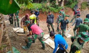 Ciptakan Budaya Gotong Royong, TMMD 114 Kodim 0421/LS Kembali Giat Di Desa Babakan Loa.