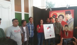 Anggota DPR RI Buka Pameran Lukisan yang Digelar PDIP DPC Kabupaten Bekasi di Gedung Juang 45 Tambun