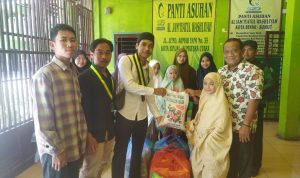 Jelang Pelantikan, PC SEMMI Kota Binjai Berbagi Sembako Pada Anak Yatim