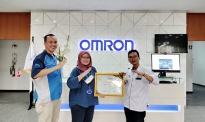 PT. Omron Manufacturing Of Industry Raih Penghargaan SMSI Award 2022