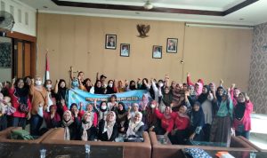 Koordinator Kabupaten Karawang Wilayah-2 Lakukan Pembinaan dan Penguatan Komitmen KPM PKH