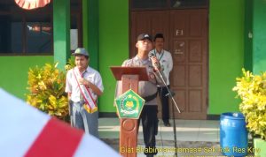 Bhabinkamtibmas Desa Kutakarya Menjadi Pembina Kegiatan Upacara Di MAN 4 Karawang