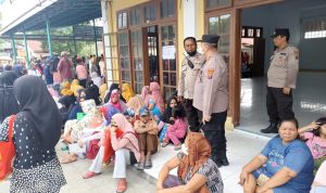 Polsek Medan Area Kawal Penyaluran BLT kepada Masyarakat