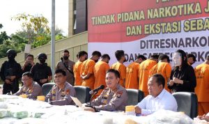 Polda Riau Gulung 16 Komplotan Narkoba, 203 KG Sabu dan 404.491 Butir Ekstasi Diamankan