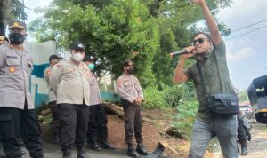 Puluhan Media Geruduk Kantor Inspektorat Lebak, Ada Apa ?