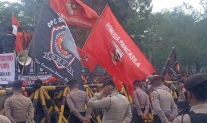 Pemuda Pancasila, GMPI dan Cakra Bekasi Demo PT. Hankook Minta Hak Pengusaha Lokal