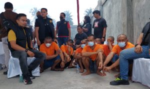 Polisi Ciduk 9 Kurir Narkoba, 84 Kg Ganja Barang Buktinya Dibakar