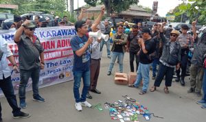 Demo Polisi, Ratusan Wartawan Pertanyakan Kenapa Tersangka Belum Ditahan