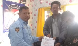 AMELIA PMI ASAL KARAWANG 4 TAHUN DI TIMUR TENGAN 2 TAHUN GAK BERKABAR
