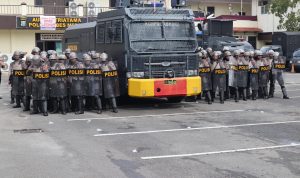 Sat Samapta Polrestabes Medan Simulasi Penanganan Unras