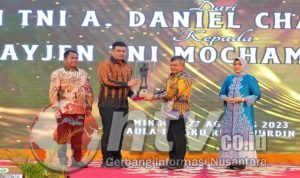 Mayjen TNI A. Daniel Chardin Terima Cendera Mata Dari Walikota Medan