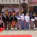 SMAN 1 CIAMPEL MENGADAKAN PANEN KARYA DILAKSANAKAN DI HALAMAN SEKOLAH