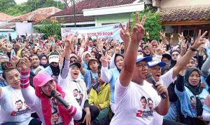 Meriah Ratusan Ibu-ibu di Acara Senam Gemoy di Rumah Ketum BRILIAN untuk Mendukung Capres-Cawapres Nomor 2