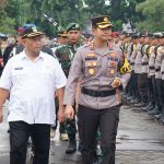 POLRES KARAWANG GELAR APEL PASUKAN PAM TPS PEMILU 2024, INI PESAN KAPOLRES