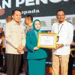 Kadis Kominfo Sumut Terima Penghargaan sebagai Mitra Kerja PKK