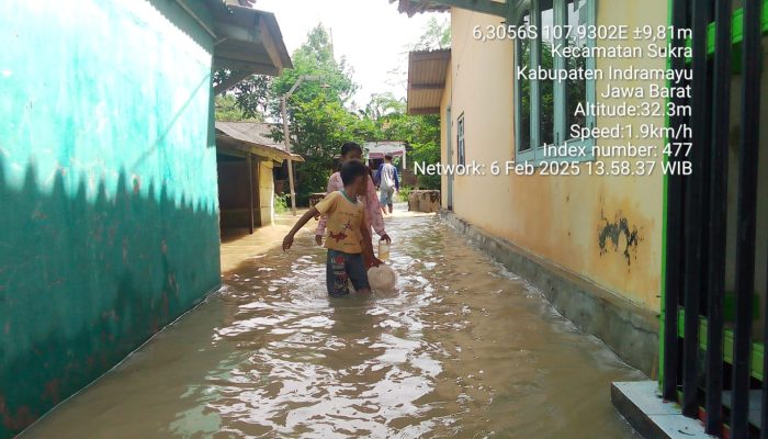 Rumah Warga Dusun Sukajadi Desa Sukra, Terkepung Luapan Air Saluran