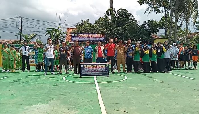 Pembukaan Turnamen Futsal dan Lomba Tahfidz Antar SD/MI Sedrajat Wilayah Pantura Subang di Mts Al Jihad Sukamandi