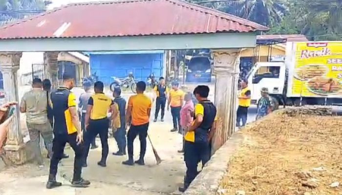 Sambut Bulan Suci Ramadhan, TNI Polri di Labuhanbatu Selatan Gelar Bhakti Sosial