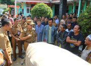 Bupati Lampung Utara Serahkan 15 Traktor untuk Dukung Swasembada Pangan