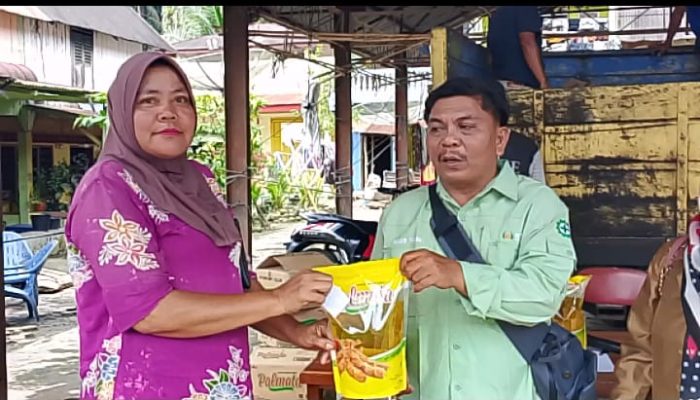 Pemkab Labusel, PT. STA, PT. TN, PT. Bulog  dan PT. Gasun Gelar Pasar Murah di Desa Huta Godang