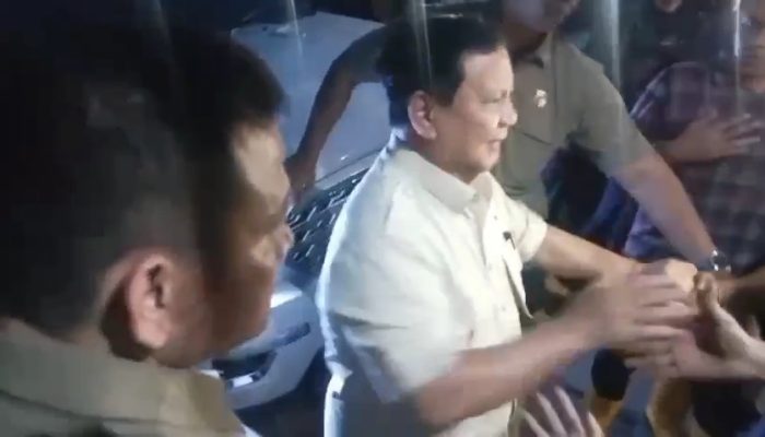 Presiden Prabowo Kunjungi Korban Banjir di Babelan, Warga Harap Bantuan Merata
