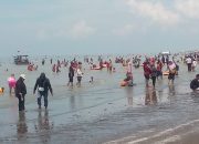 Wisata Pantai Samudera Baru Masih Jadi Pilihan Wisatawan Lokal Maupun Luar Daerah