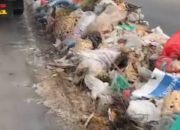 Bau Menyengat Sampah di Pajak Lama Bagan Batu Ganggu Warga, Pengelola Terancam Sanksi Hukum
