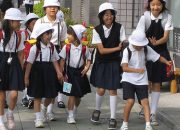 Sistem Pendidikan Dasar di Jepang: Fokus pada Karakter, Disiplin, dan Cinta Alam