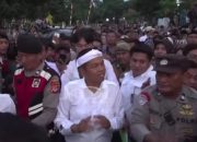 Dedi Mulyadi Disambut Antusias Warga Cirebon, Resmikan Listrik Gratis untuk 2.700 KK