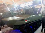 Indonesia Pamerkan Tank Ringan Anti-Drone P8 Light Tank di Indo Defence 2025