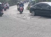 Jalan Amblas di Jembatan Jarakosta Sukadanau Dikeluhkan Warga, Perbaikan Diduga Asal-asalan