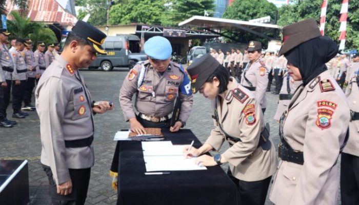 Kapolresta Manado Pimpin Sertijab Pejabat Utama dan Kapolsek Jajaran, Dorong Penyegaran Organisasi Polri