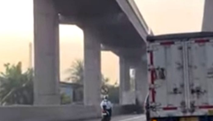 Viral! Pemotor Masuk Tol Jakarta-Cikampek Gara-Gara Google Maps, Ternyata Hendak Lamar Kerja