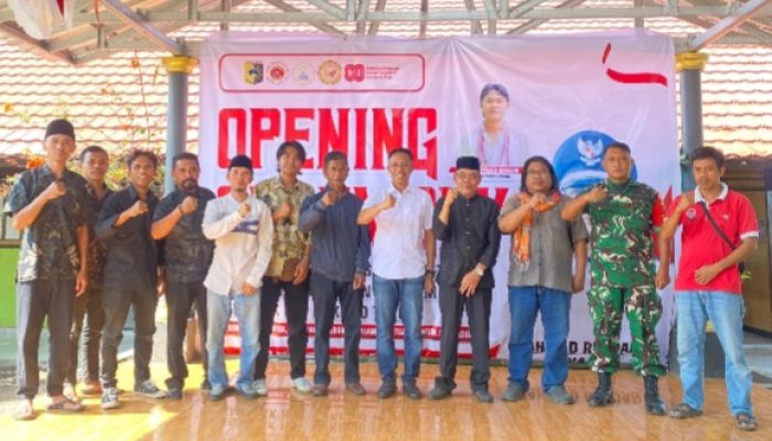 Semarak HUT RI ke-80, Sekda Lotim Juaini Taofik Apresiasi Karang Taruna Selendang Sutra Desa Surabaya Utara