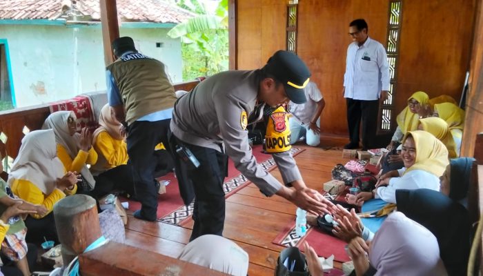 Kapolsek Blanakan dan Muspika Berikan Penyuluhan kepada Kader Posyandu di Tiga Desa