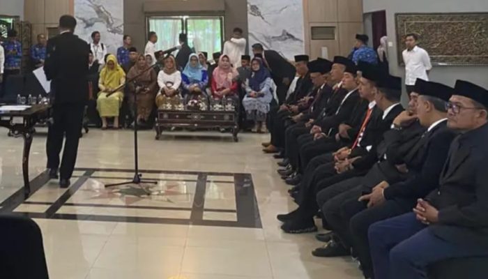 Gubernur NTB Mutasi 13 Pejabat Eselon dan Lantik 6 Kepala OPD Baru, 5 Jabatan Masih Lowong
