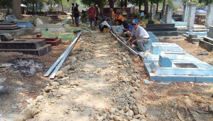 Pemdes Krimun Terima Bantuan Provinsi untuk Pembangunan Jalan Cor Beton di Blok Depok